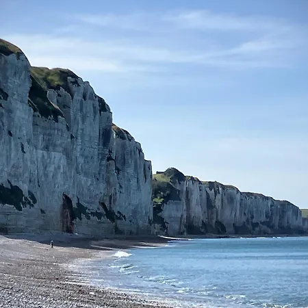 Rosamonde, Beachfront Villa Fécamp